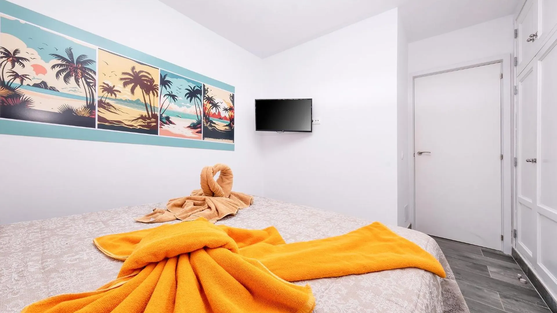 Casa Emilia-Close To Amenities And The Beach Puerto del Carmen  0*, Puerto del Carmen (Lanzarote)