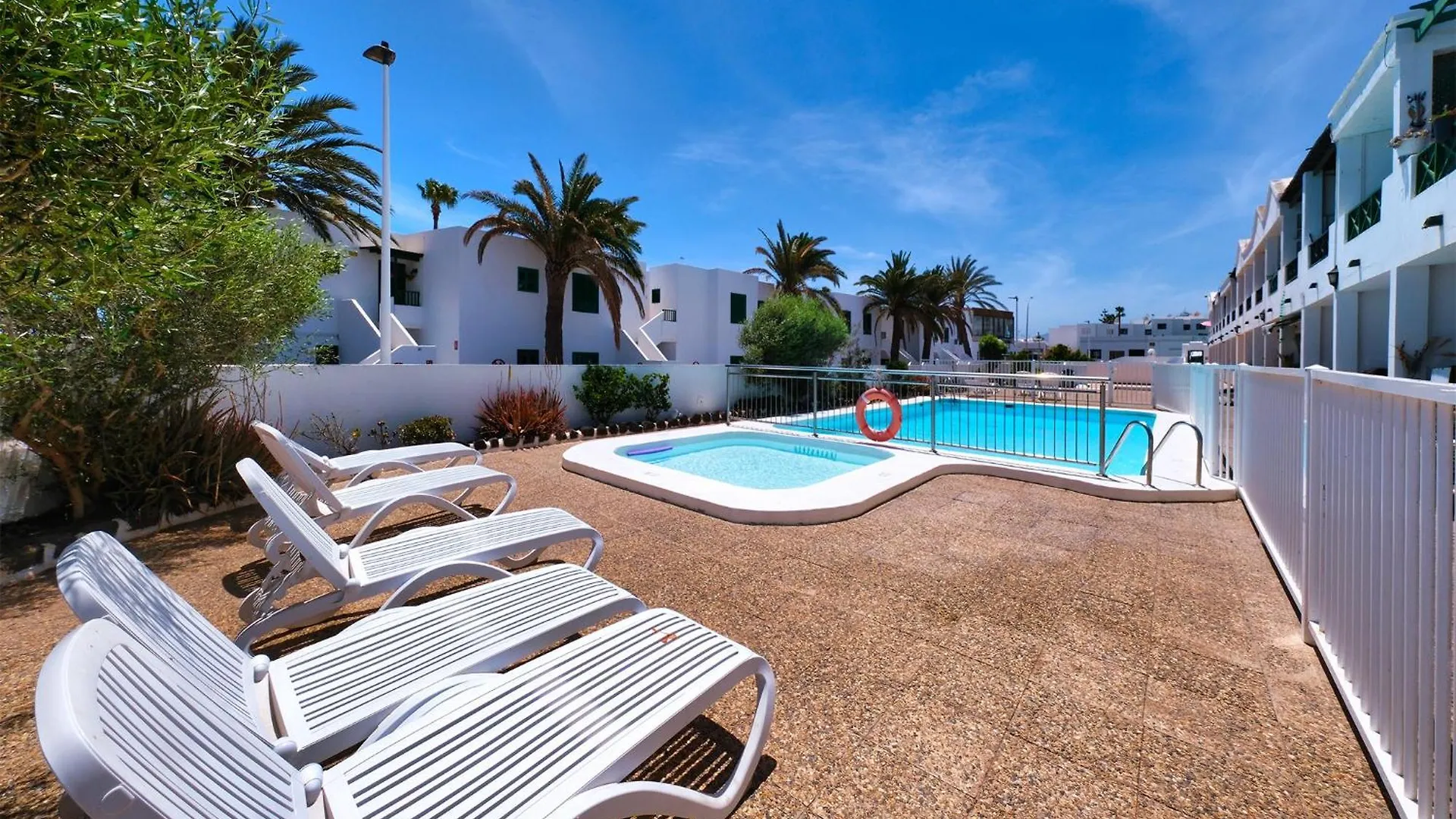 Casa Emilia-Close To Amenities And The Beach Puerto del Carmen  0*, Puerto del Carmen (Lanzarote)